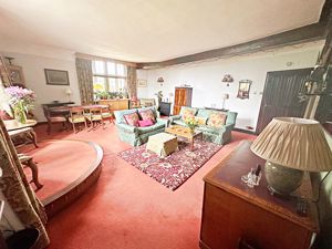 Lounge- click for photo gallery